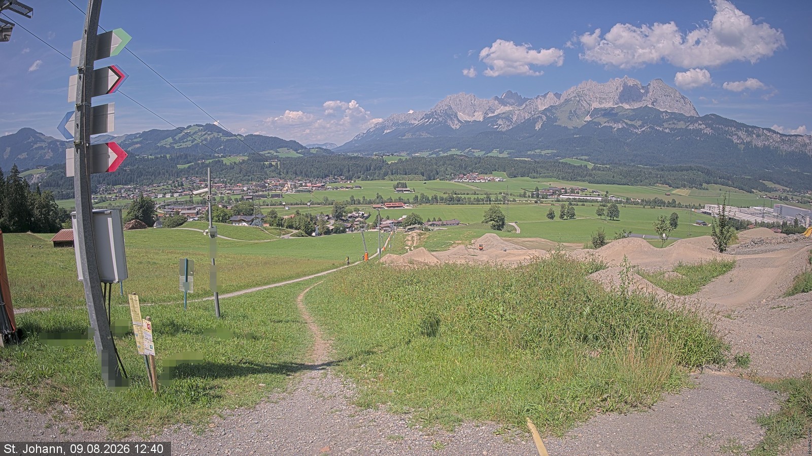 Archiv Foto Webcam Oberndorf in Tirol: Bikepark Tauwiesenlift