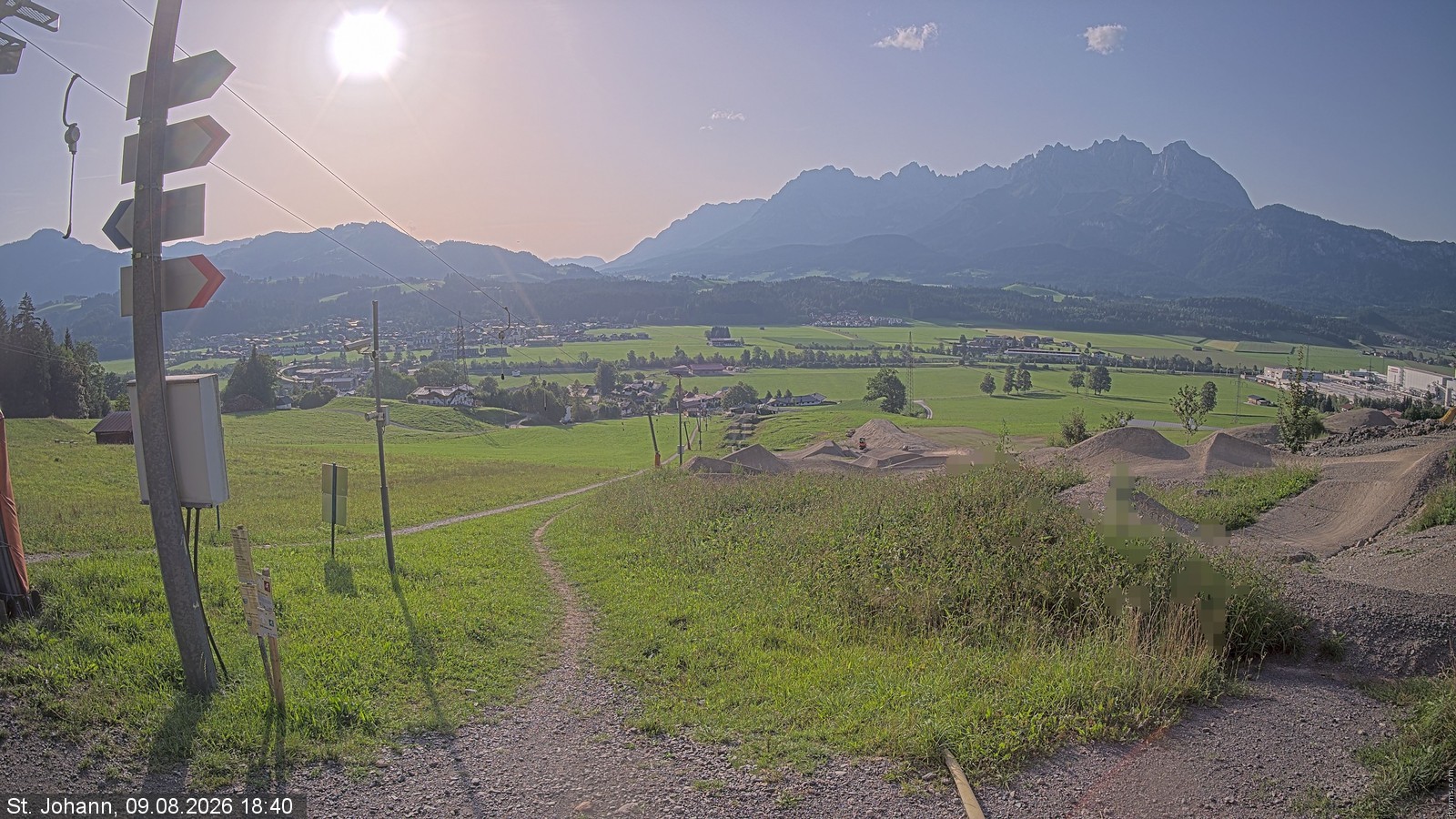 Archiv Foto Webcam Oberndorf in Tirol: Bikepark Tauwiesenlift
