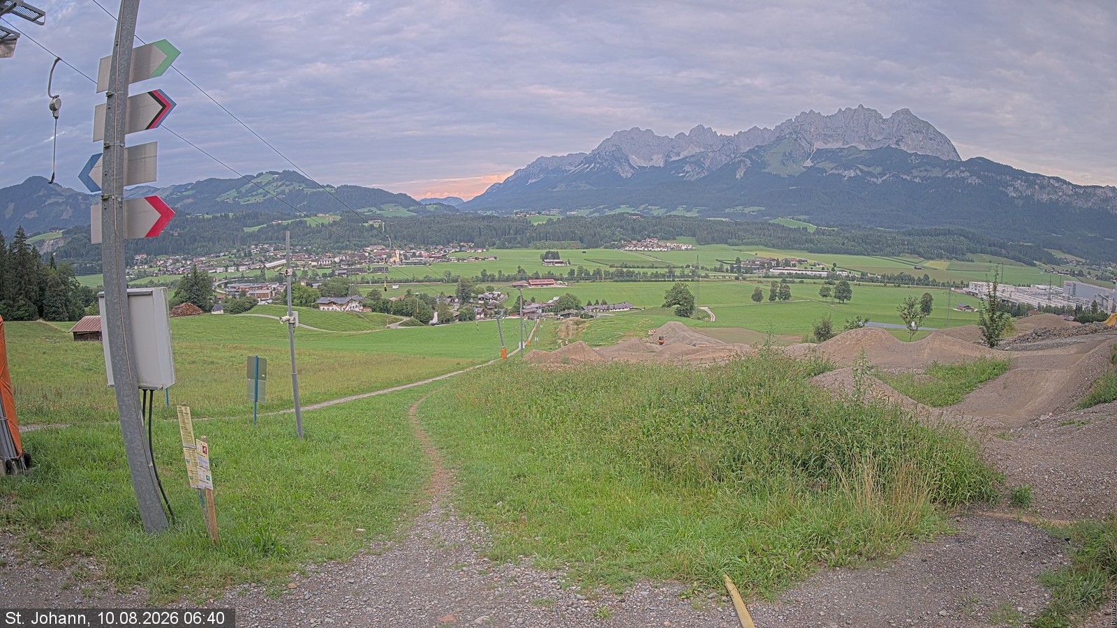 Archived image Webcam Oberndorf/Tyrol: Bike Trails
