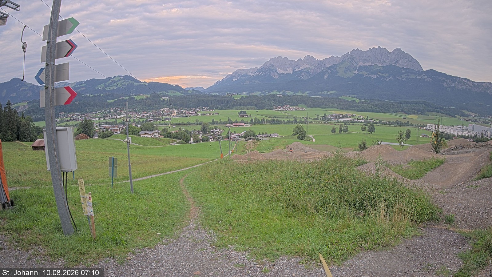 Archived image Webcam Oberndorf/Tyrol: Bike Trails