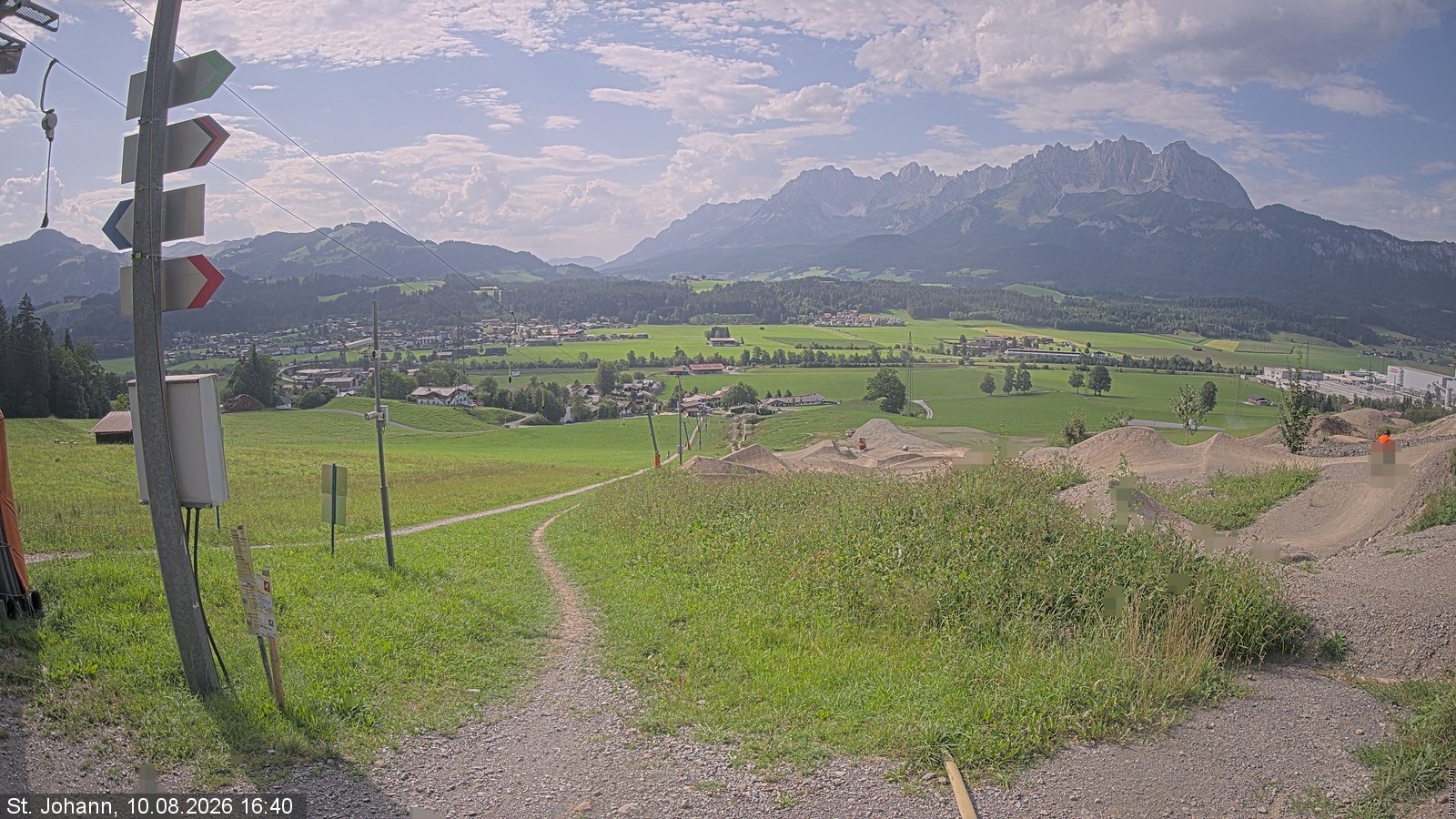 Archived image Webcam Oberndorf/Tyrol: Bike Trails