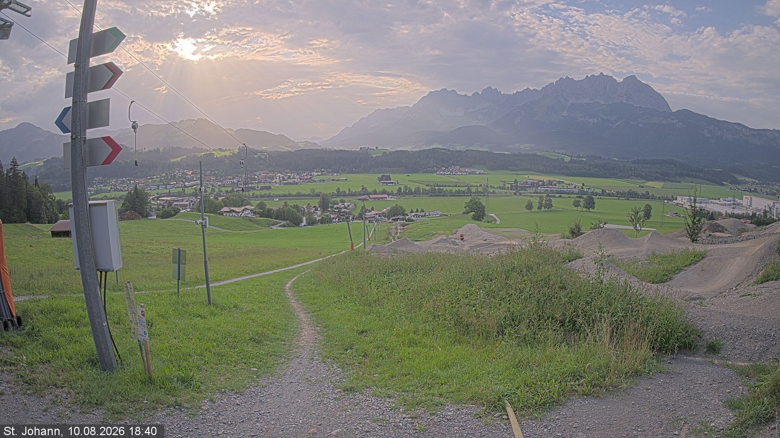Archived image Webcam Oberndorf/Tyrol: Bike Trails