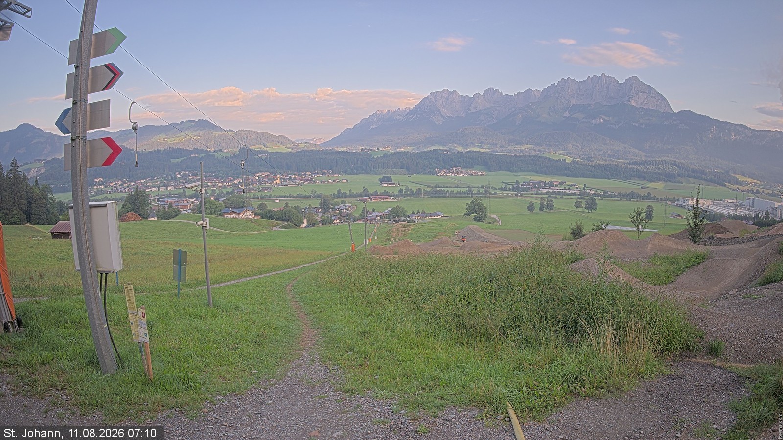 Archived image Webcam Oberndorf/Tyrol: Bike Trails
