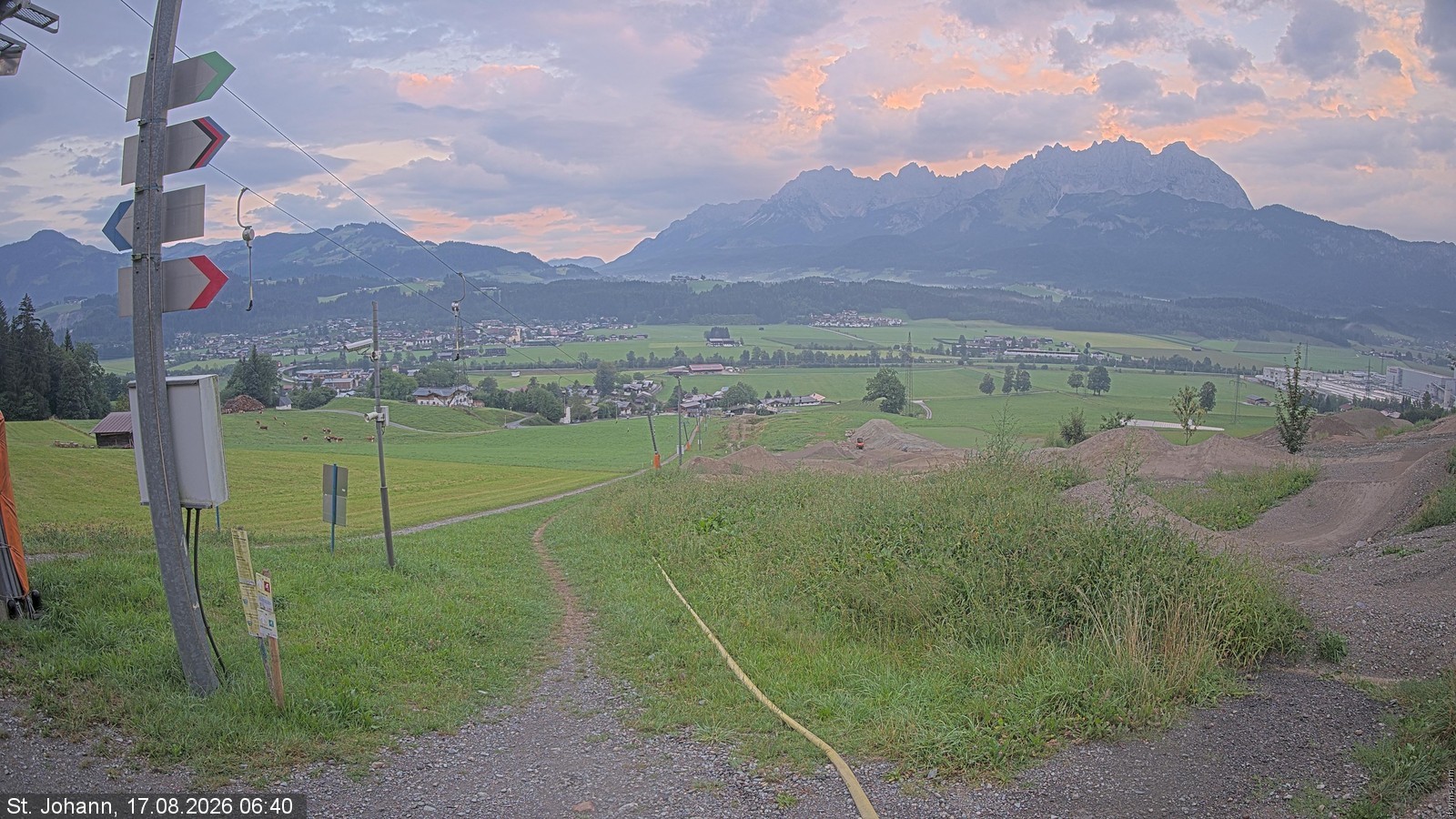 Archived image Webcam Oberndorf/Tyrol: Bike Trails