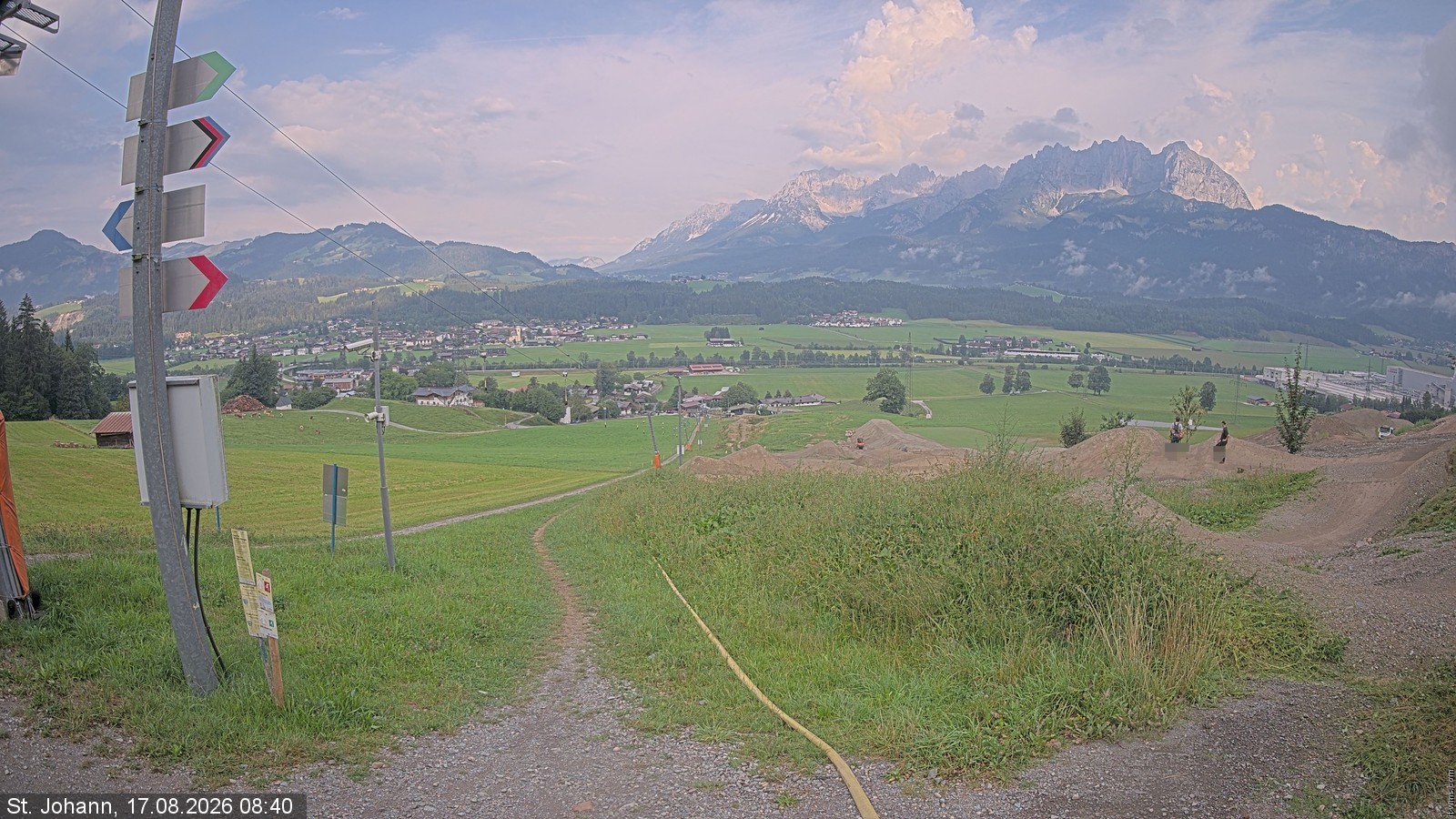 Archiv Foto Webcam Oberndorf in Tirol: Bikepark Tauwiesenlift