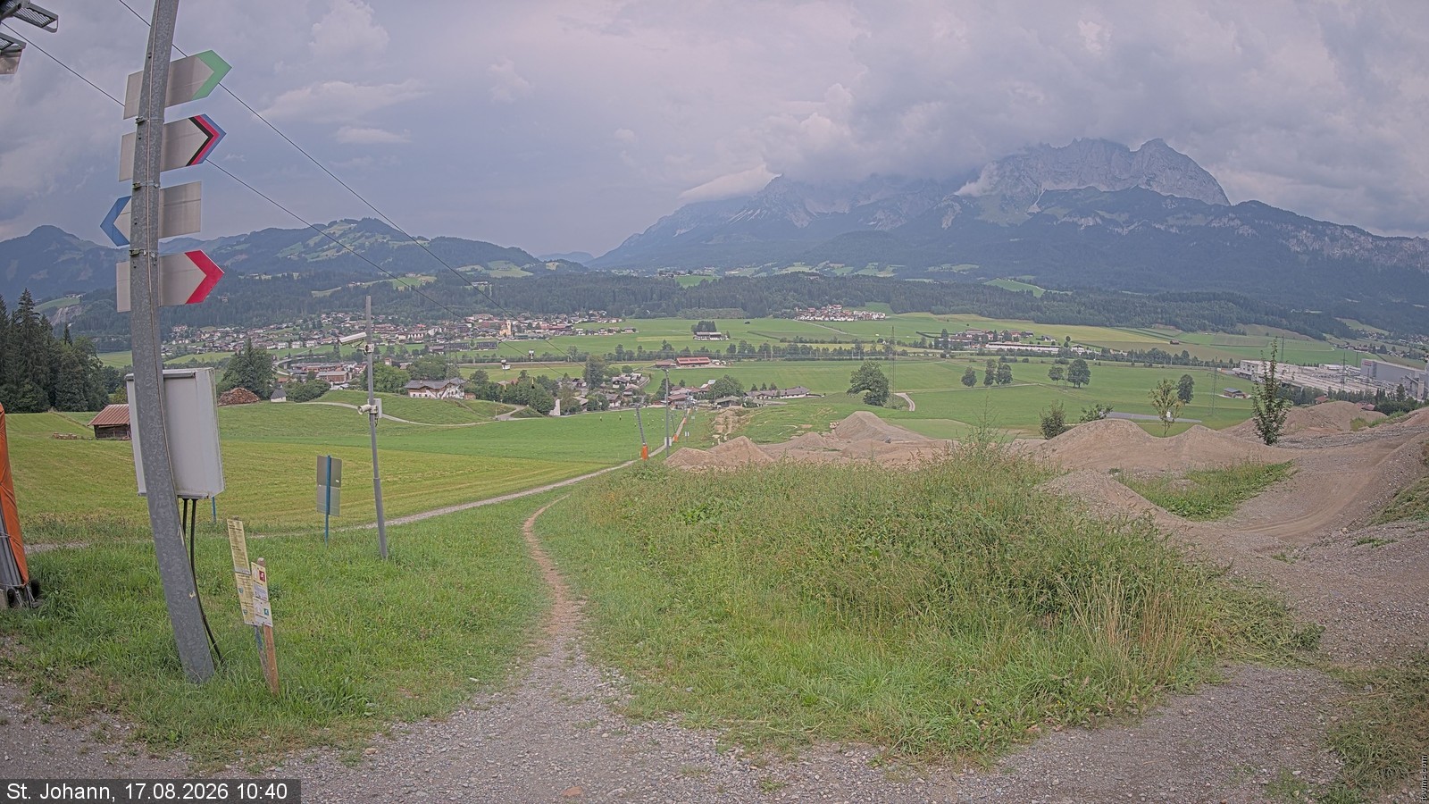 Archiv Foto Webcam Oberndorf in Tirol: Bikepark Tauwiesenlift