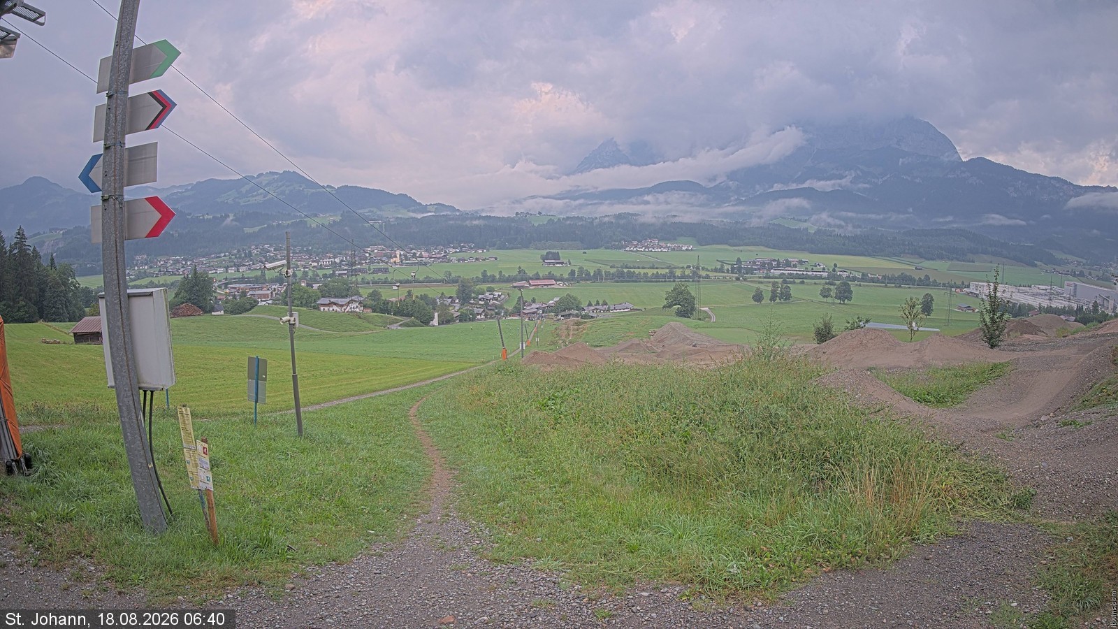 Archiv Foto Webcam Oberndorf in Tirol: Bikepark Tauwiesenlift