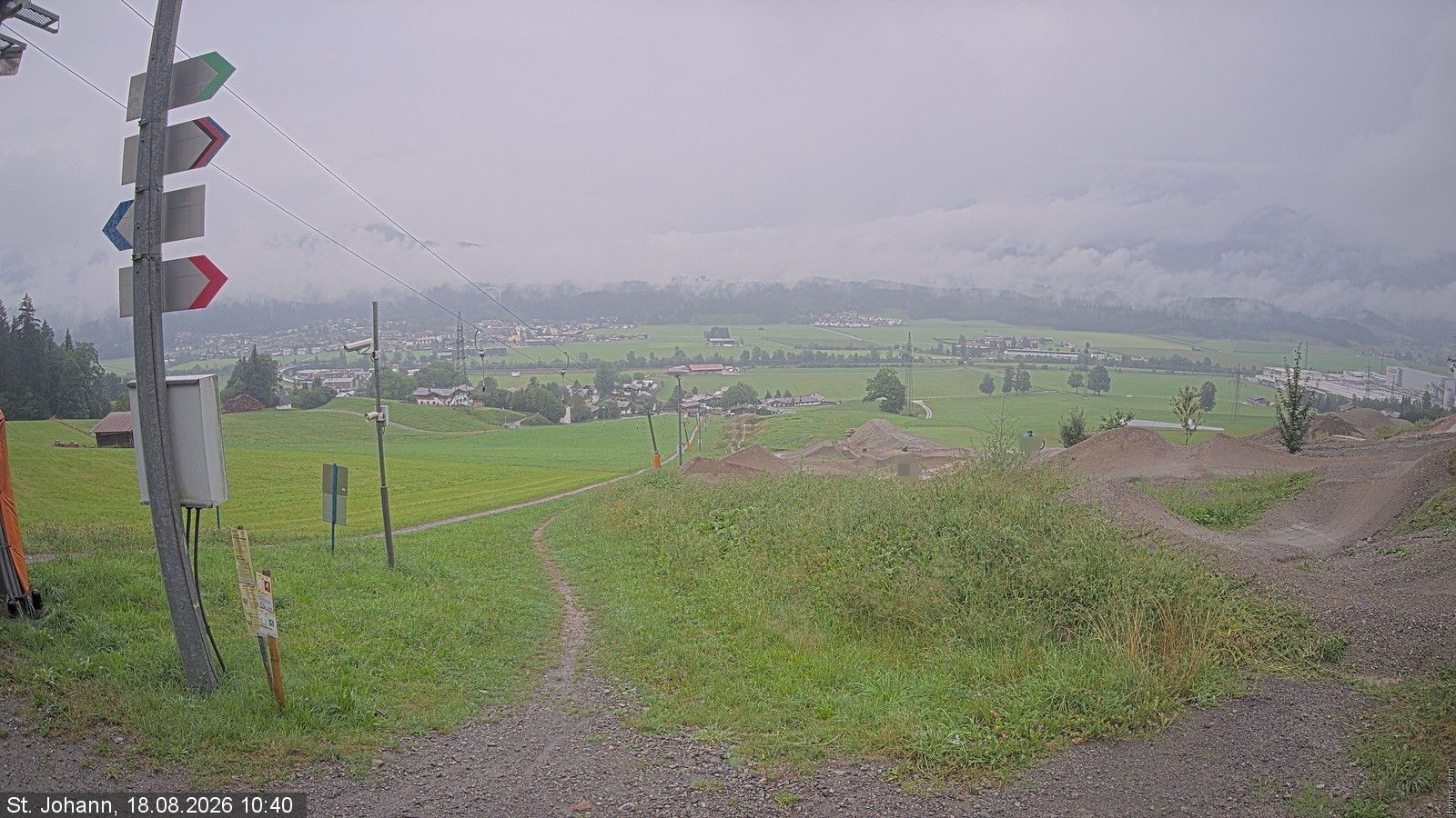 Archiv Foto Webcam Oberndorf in Tirol: Bikepark Tauwiesenlift