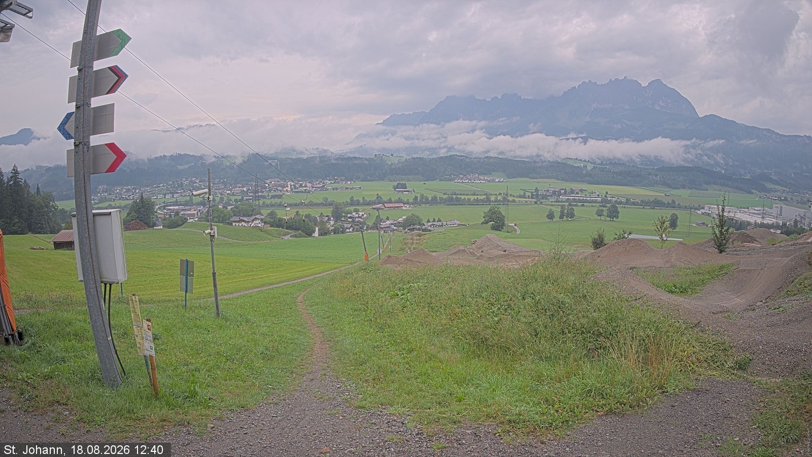 Archiv Foto Webcam Oberndorf in Tirol: Bikepark Tauwiesenlift