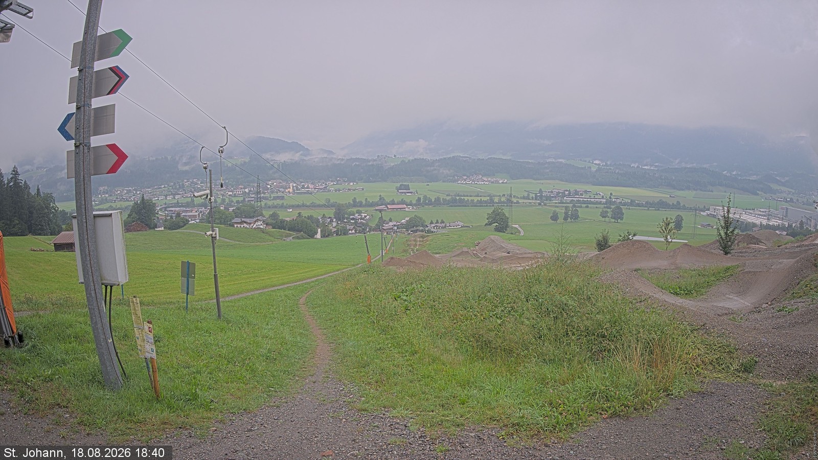 Archiv Foto Webcam Oberndorf in Tirol: Bikepark Tauwiesenlift