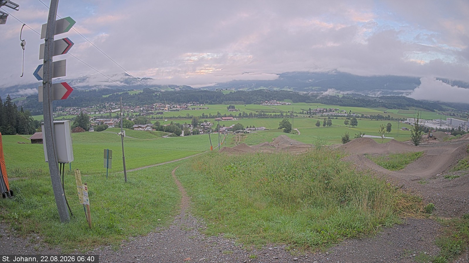 Archived image Webcam Oberndorf/Tyrol: Bike Trails