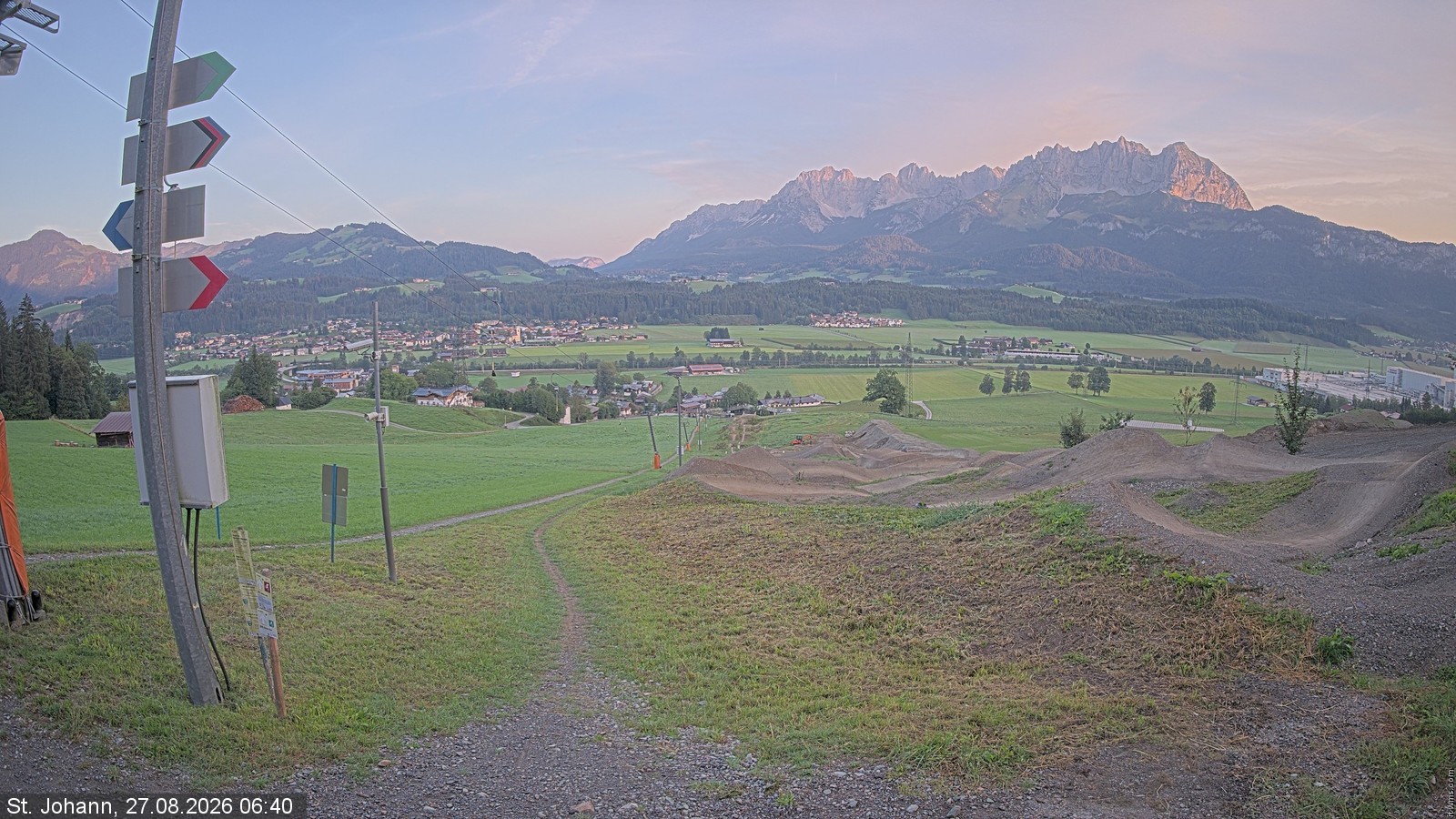 Archived image Webcam Oberndorf/Tyrol: Bike Trails