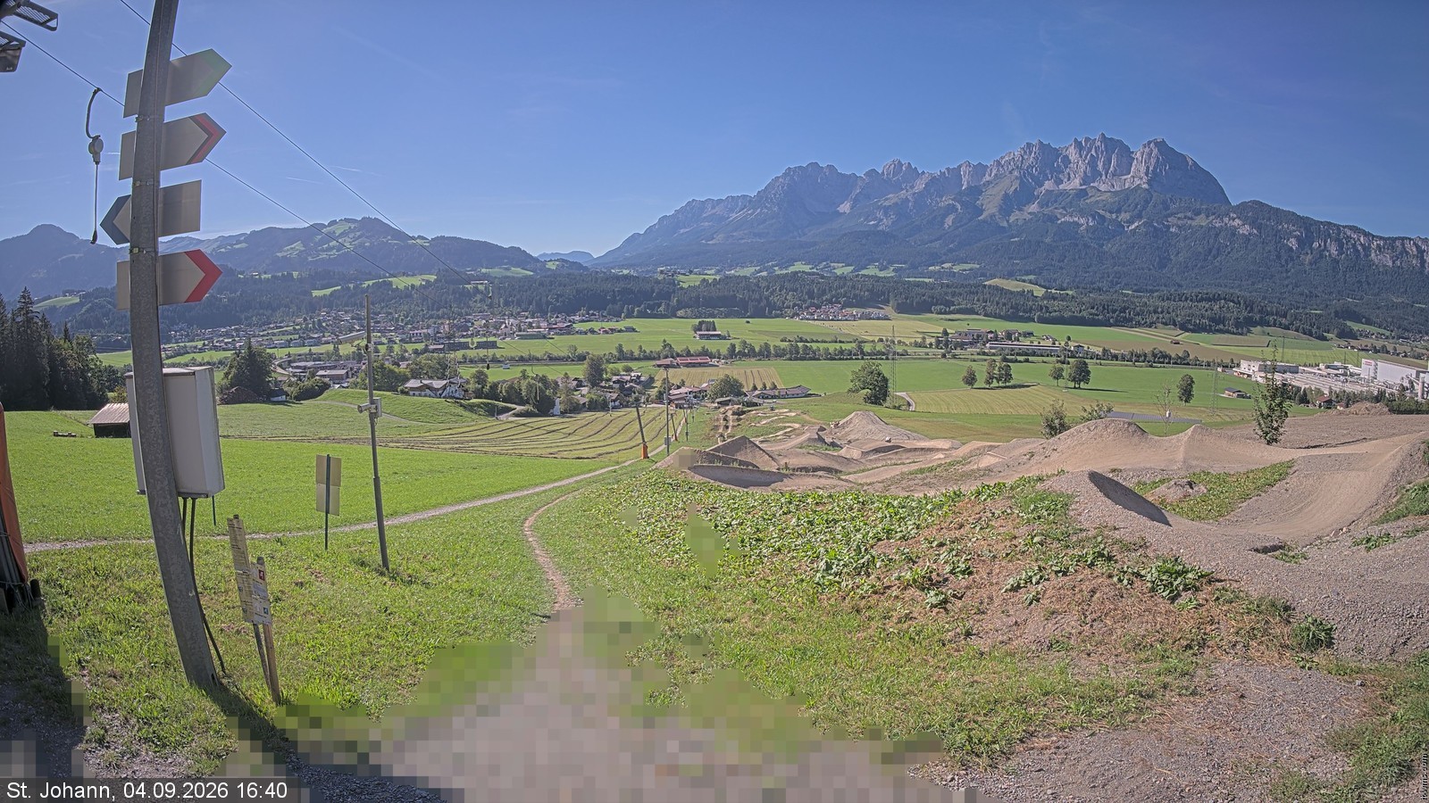 Archiv Foto Webcam Oberndorf in Tirol: Bikepark Tauwiesenlift