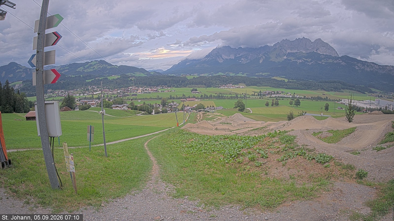 Archiv Foto Webcam Oberndorf in Tirol: Bikepark Tauwiesenlift