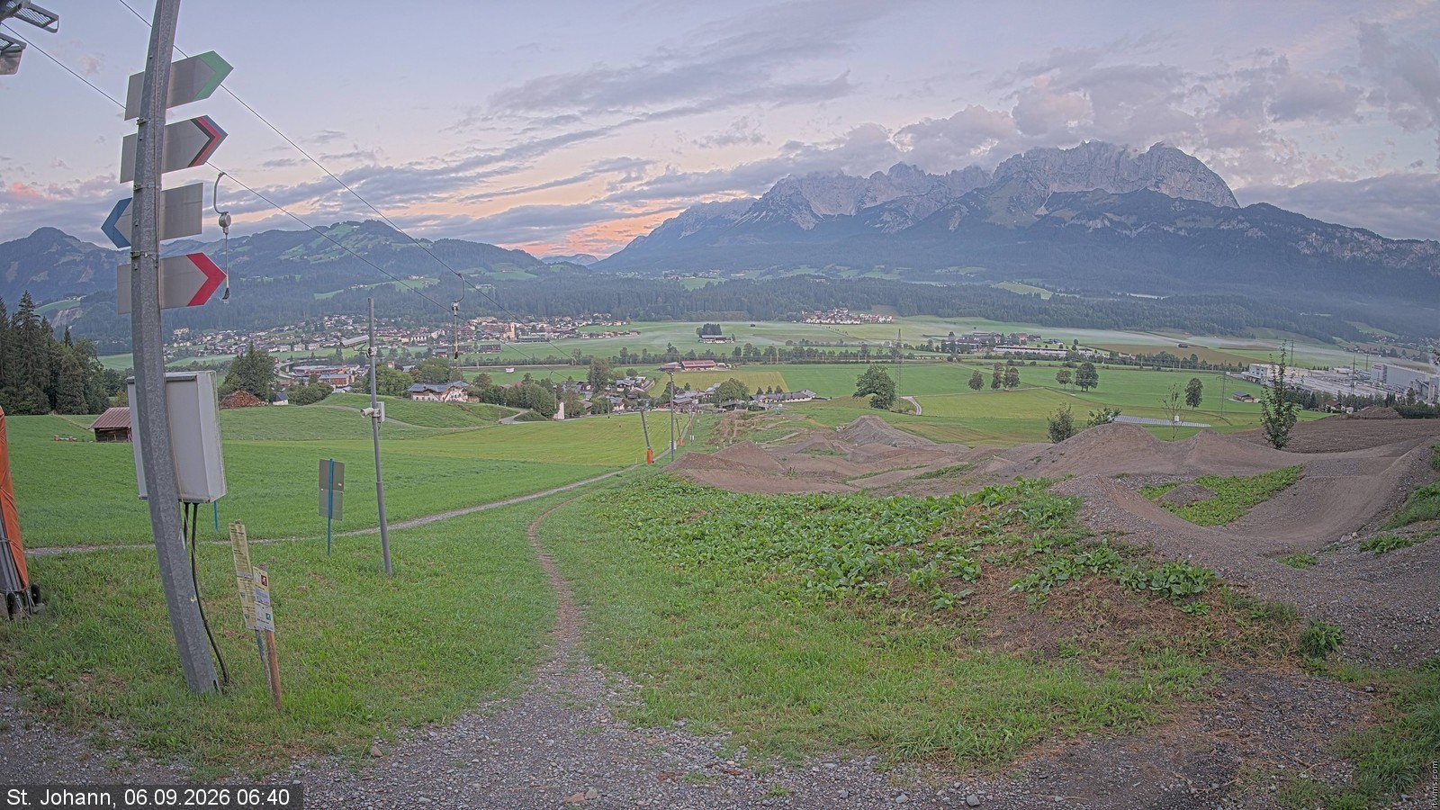 Archiv Foto Webcam Oberndorf in Tirol: Bikepark Tauwiesenlift