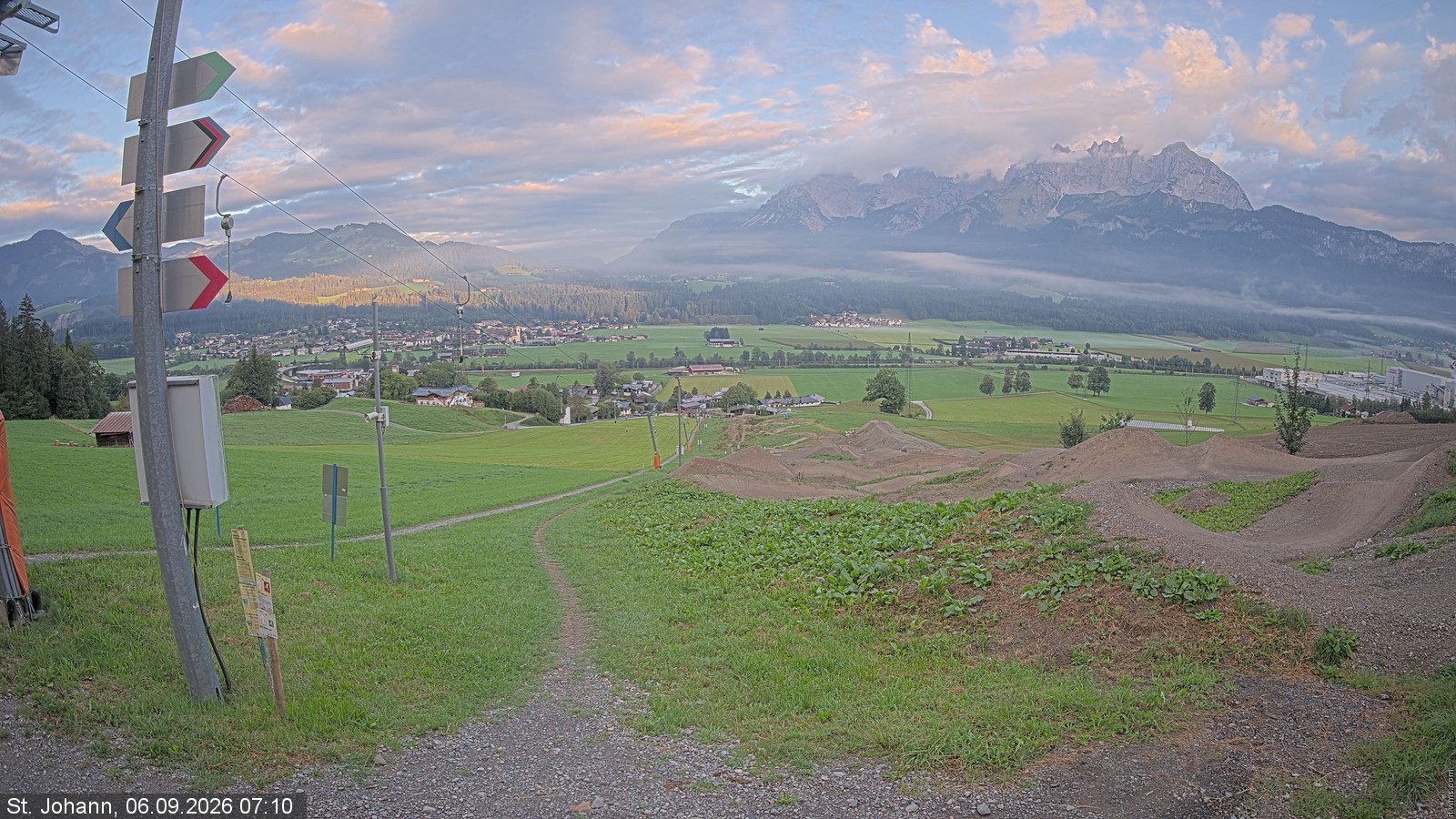 Archiv Foto Webcam Oberndorf in Tirol: Bikepark Tauwiesenlift