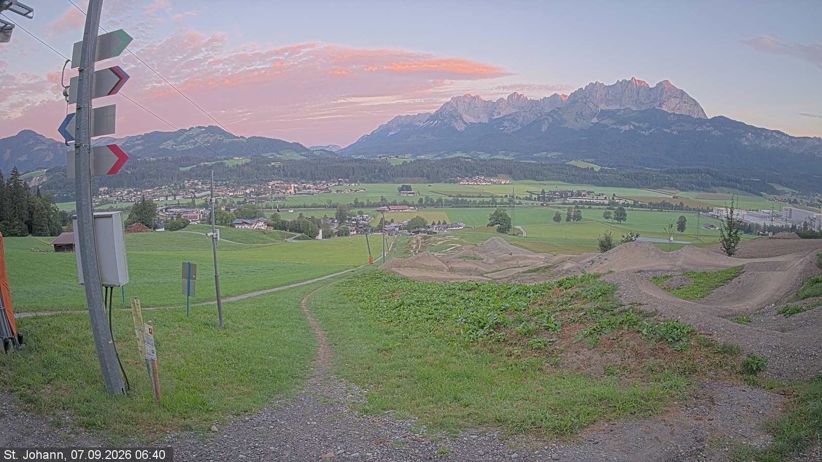 Archiv Foto Webcam Oberndorf in Tirol: Bikepark Tauwiesenlift