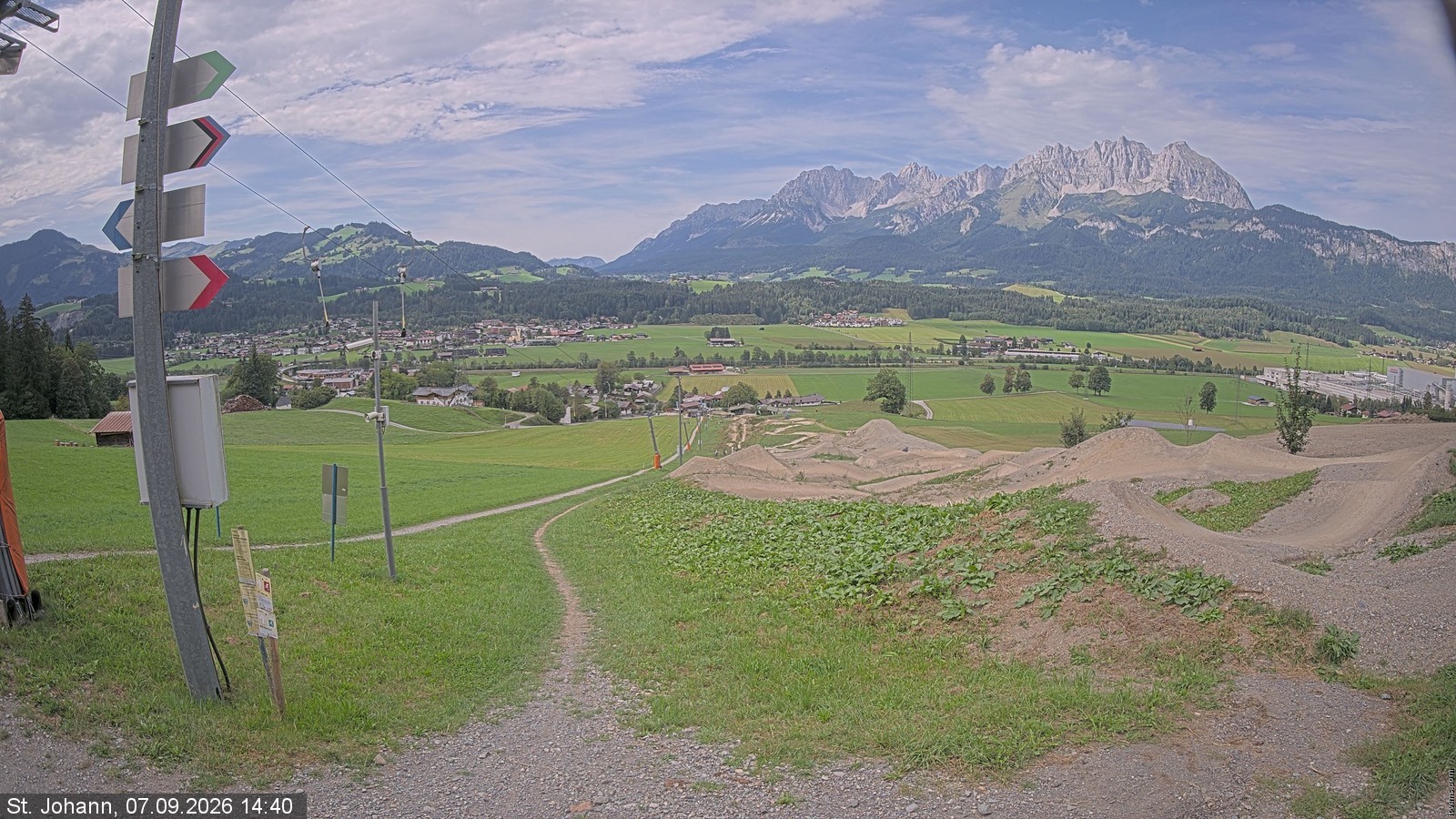 Archiv Foto Webcam Oberndorf in Tirol: Bikepark Tauwiesenlift