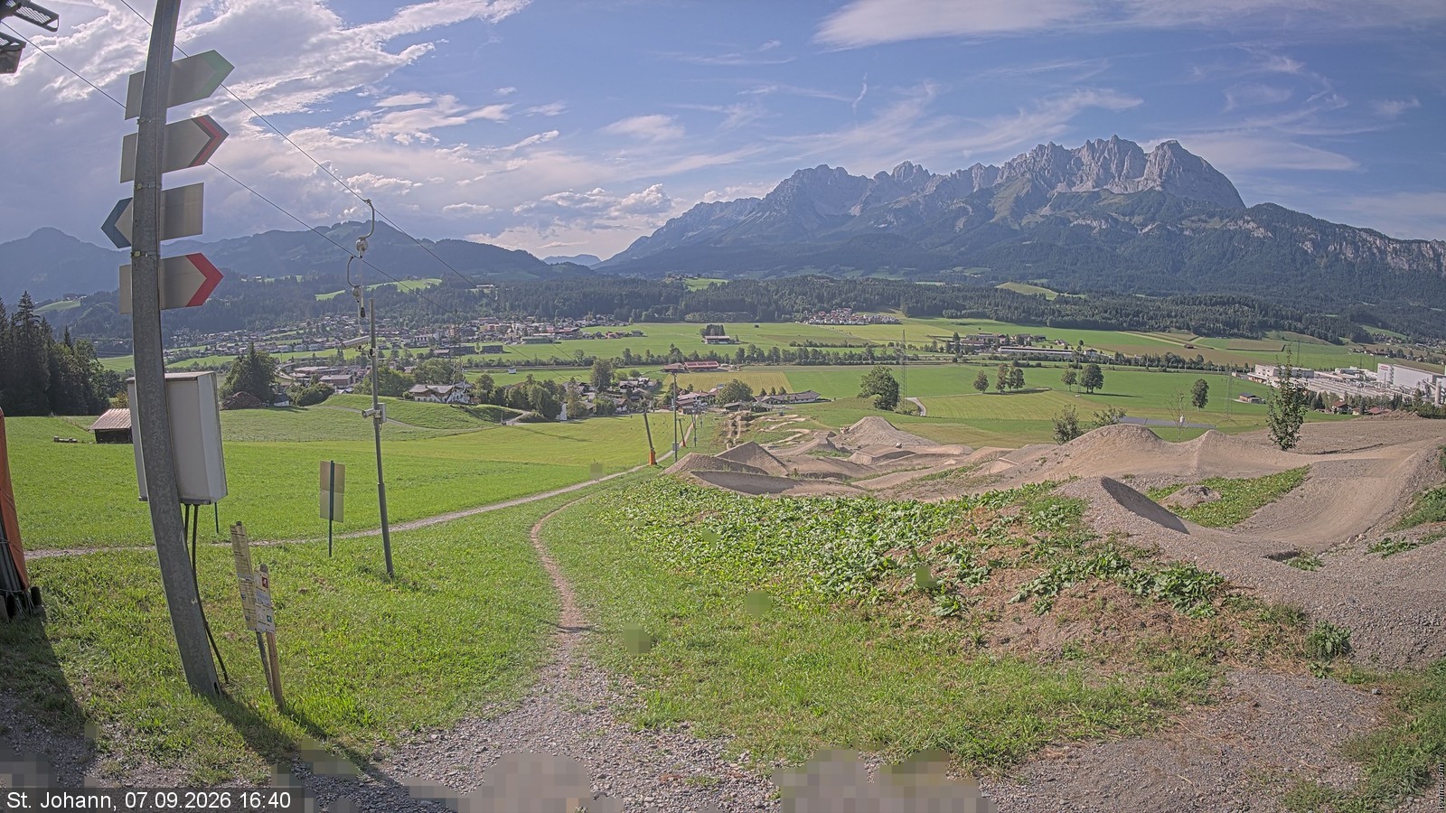 Archiv Foto Webcam Oberndorf in Tirol: Bikepark Tauwiesenlift