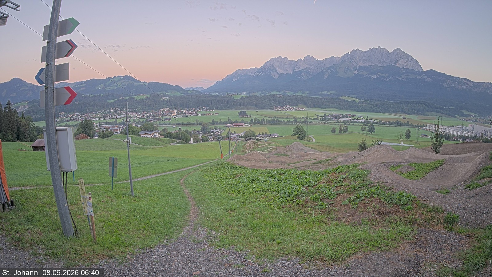 Archiv Foto Webcam Oberndorf in Tirol: Bikepark Tauwiesenlift