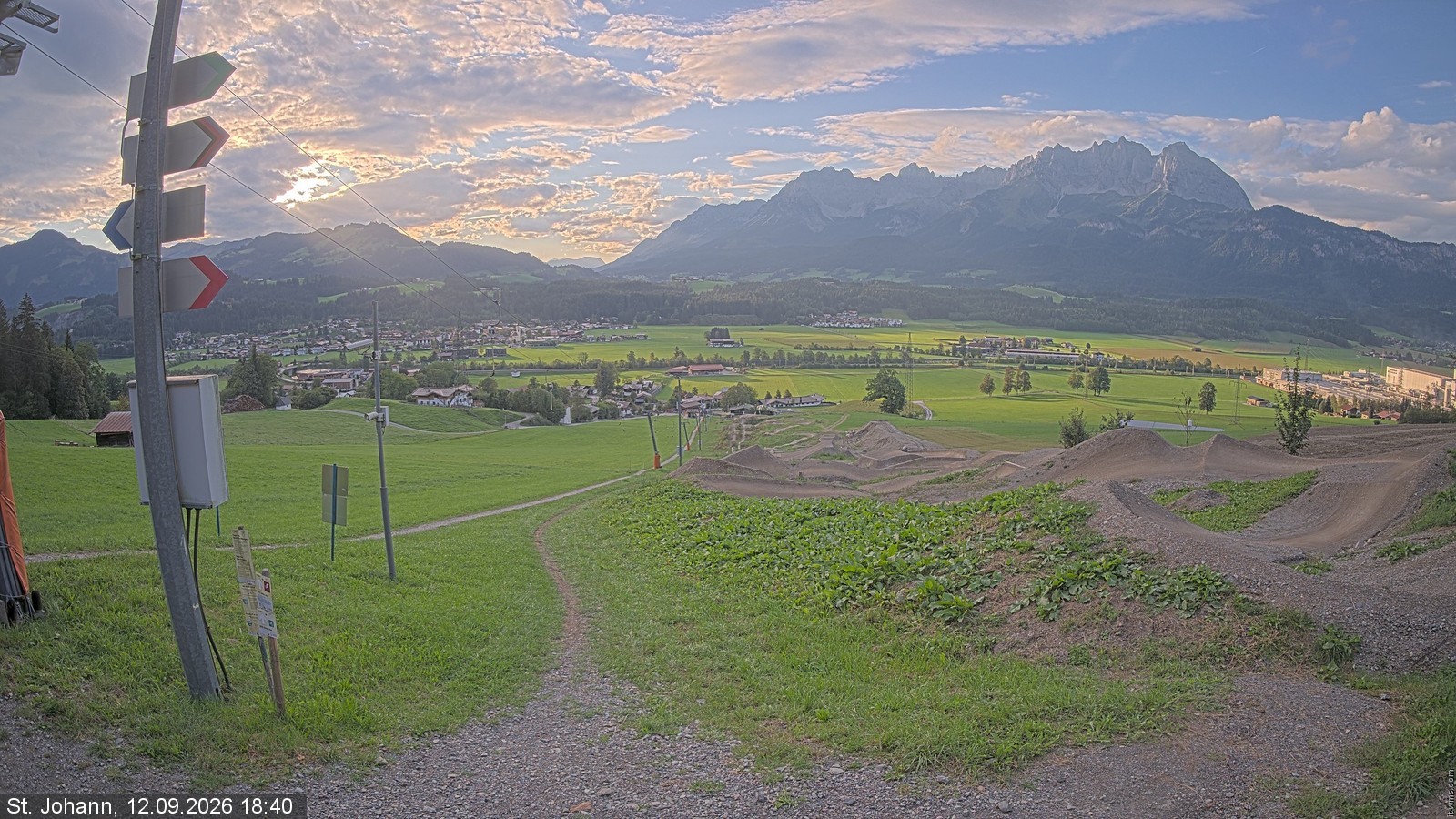 Archived image Webcam Oberndorf/Tyrol: Bike Trails