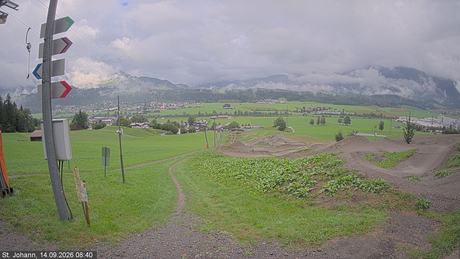 Archiv Foto Webcam Oberndorf in Tirol: Bikepark Tauwiesenlift