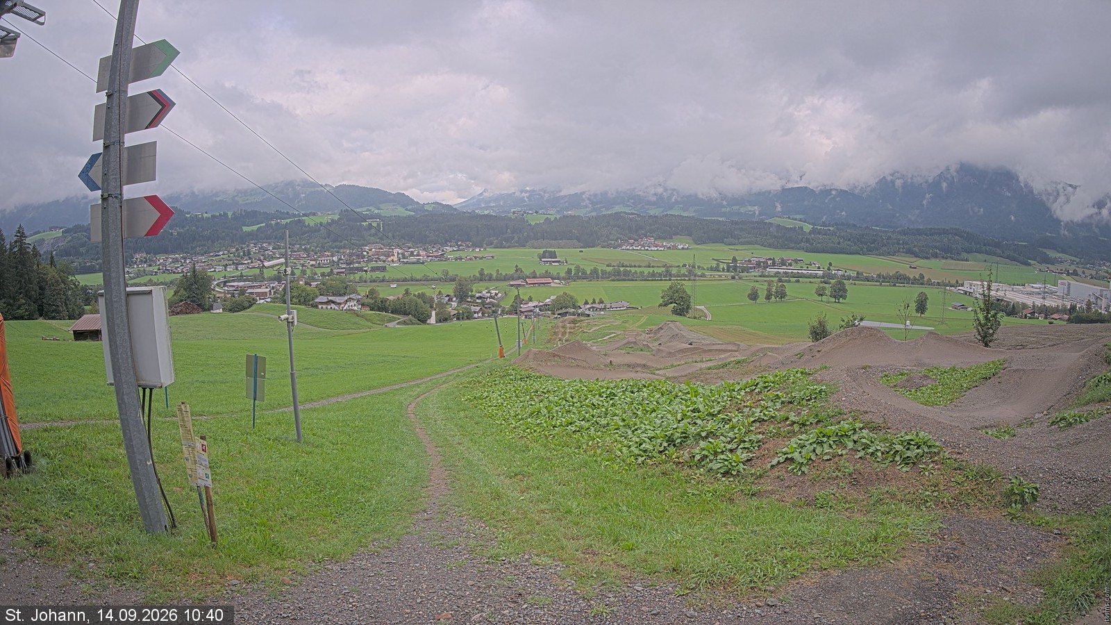 Archiv Foto Webcam Oberndorf in Tirol: Bikepark Tauwiesenlift