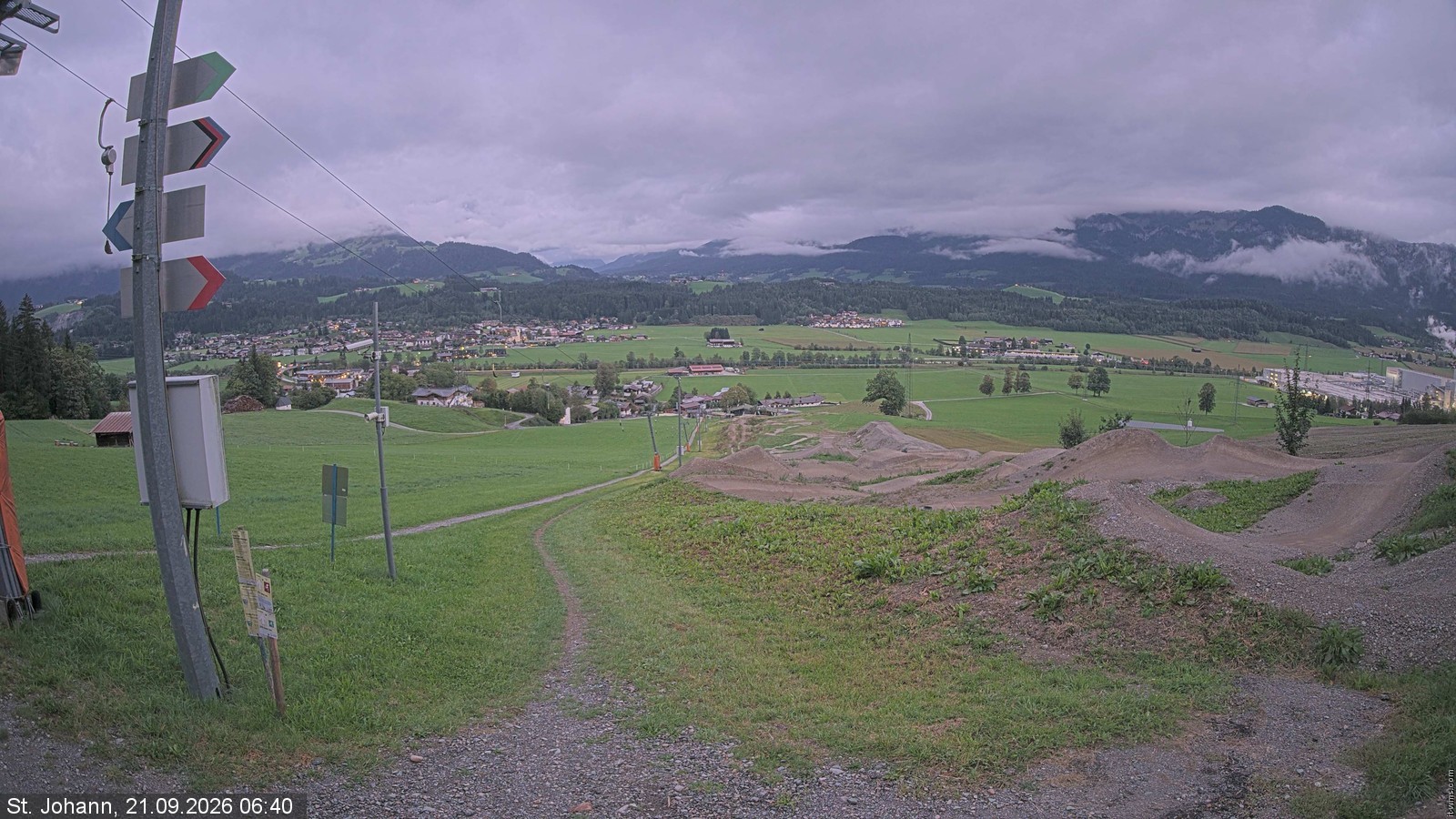Archiv Foto Webcam Oberndorf in Tirol: Bikepark Tauwiesenlift