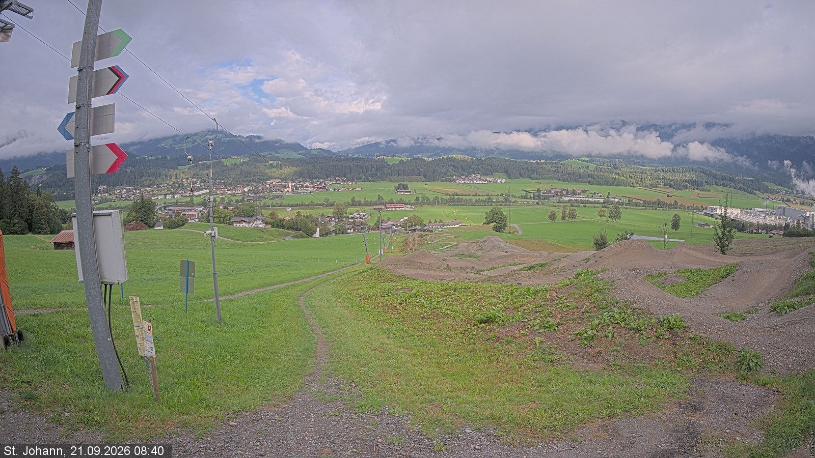 Archiv Foto Webcam Oberndorf in Tirol: Bikepark Tauwiesenlift