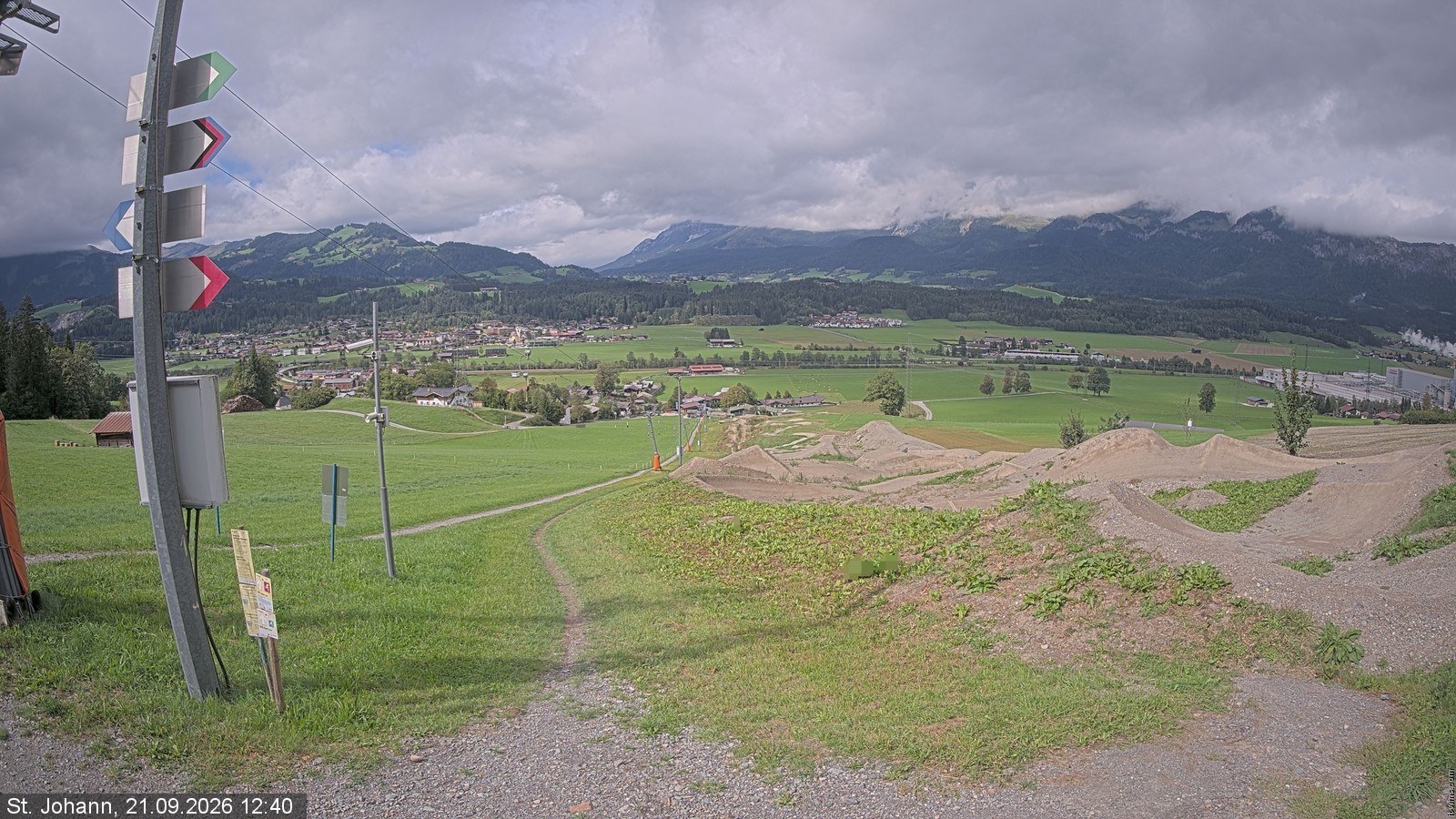 Archiv Foto Webcam Oberndorf in Tirol: Bikepark Tauwiesenlift