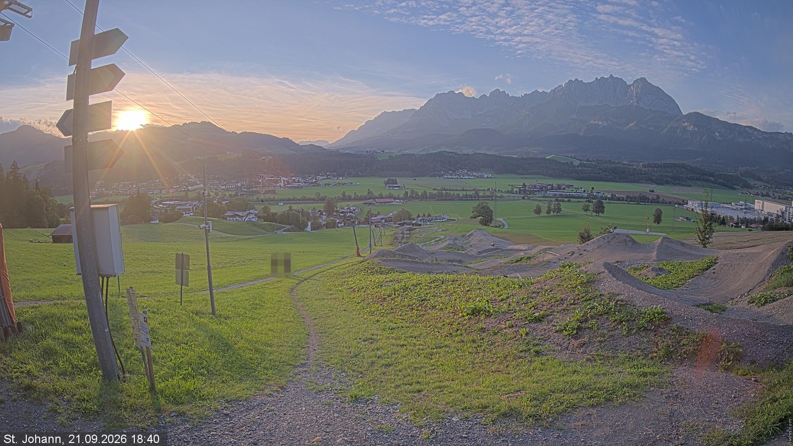 Archiv Foto Webcam Oberndorf in Tirol: Bikepark Tauwiesenlift