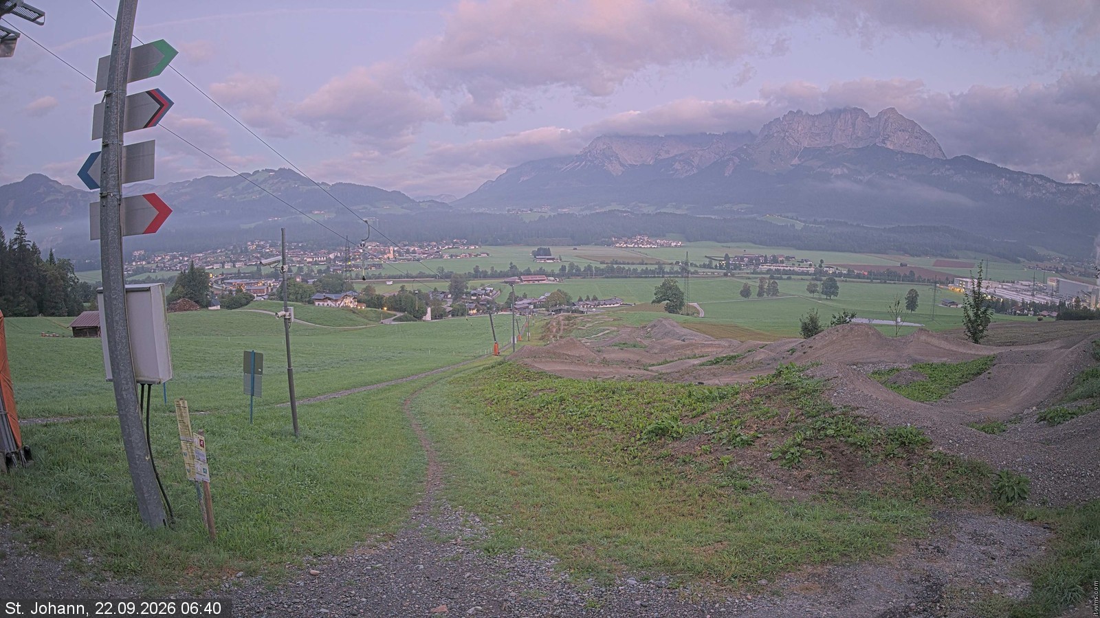 Archiv Foto Webcam Oberndorf in Tirol: Bikepark Tauwiesenlift