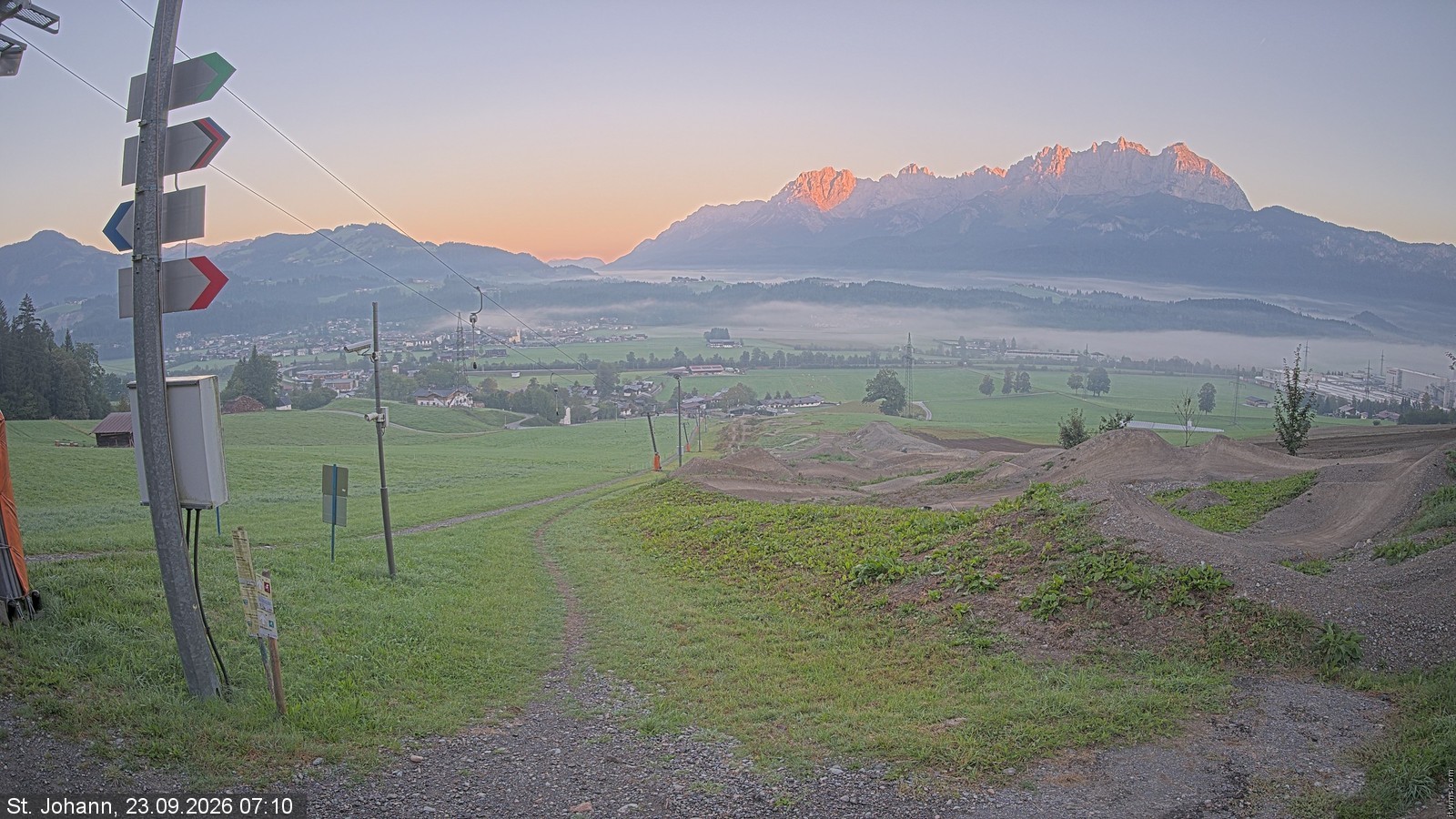 Archiv Foto Webcam Oberndorf in Tirol: Bikepark Tauwiesenlift