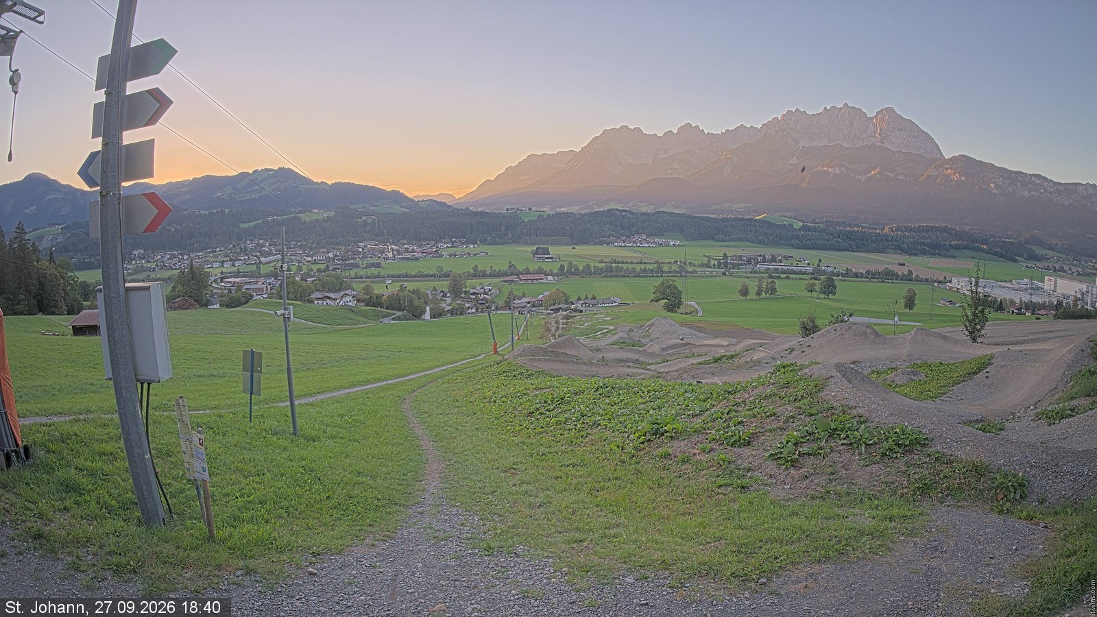 Archiv Foto Webcam Oberndorf in Tirol: Bikepark Tauwiesenlift