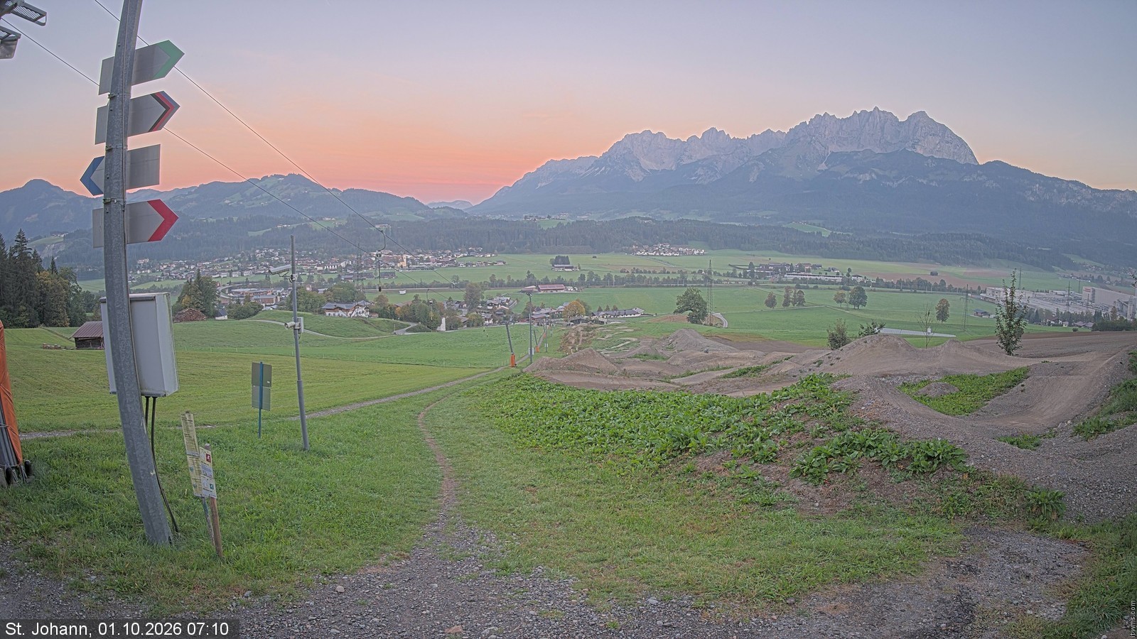 Archiv Foto Webcam Oberndorf in Tirol: Bikepark Tauwiesenlift