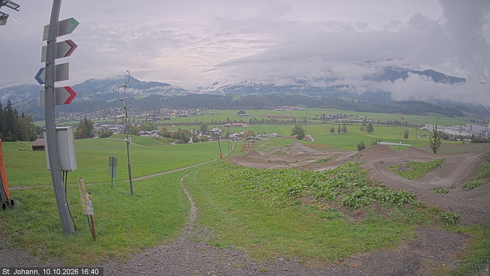Archived image Webcam Oberndorf/Tyrol: Bike Trails