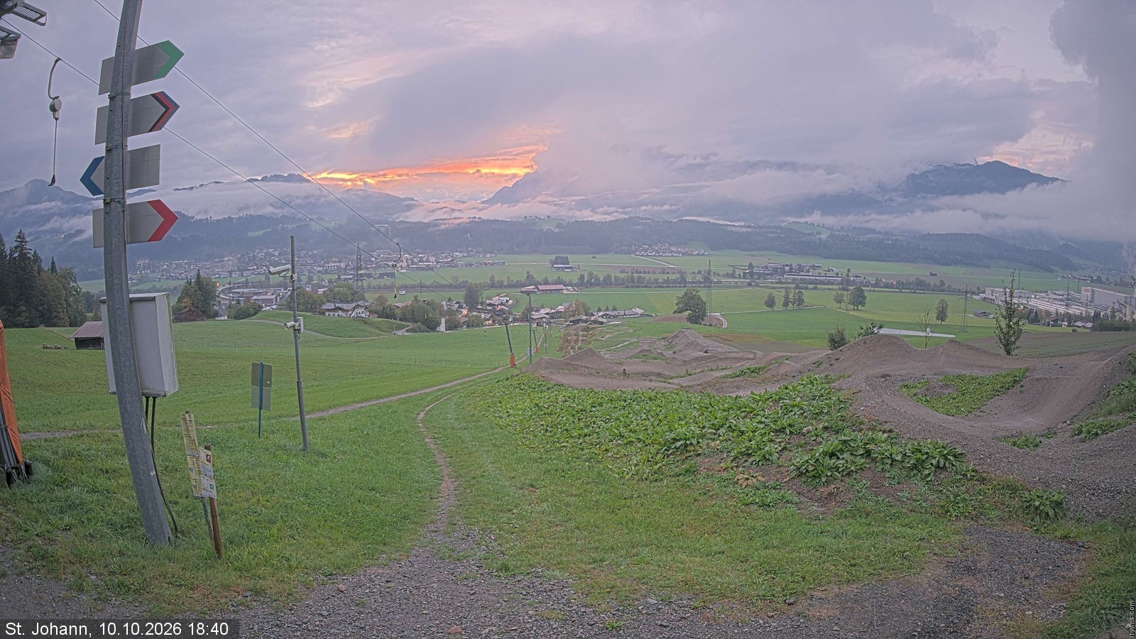 Archived image Webcam Oberndorf/Tyrol: Bike Trails