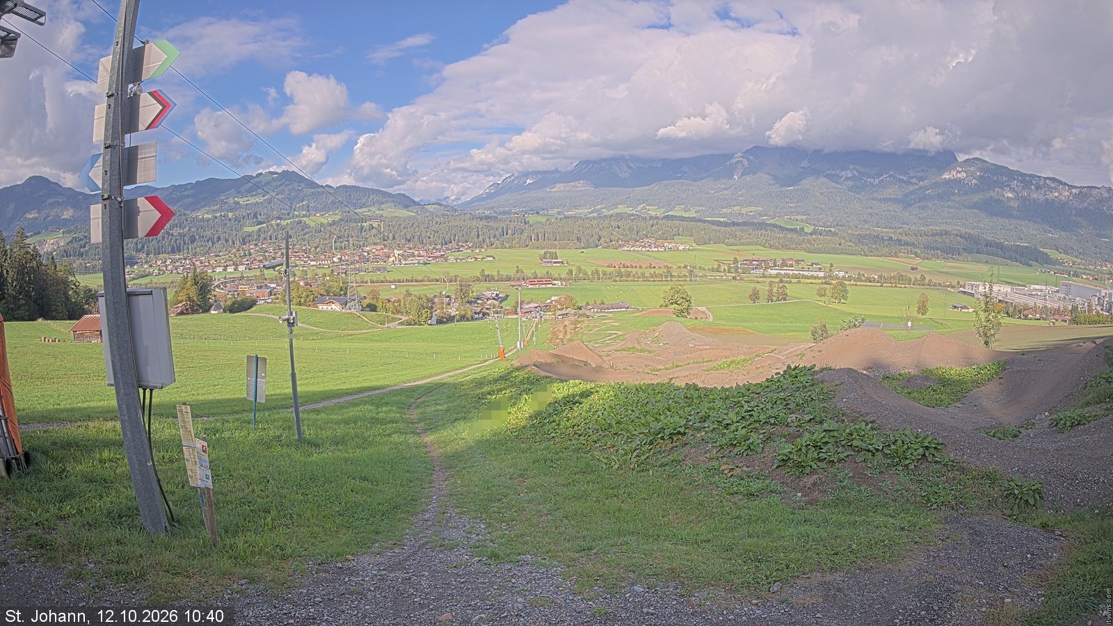 Archiv Foto Webcam Oberndorf in Tirol: Bikepark Tauwiesenlift