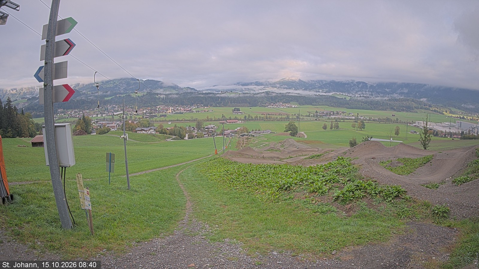Archiv Foto Webcam Oberndorf in Tirol: Bikepark Tauwiesenlift