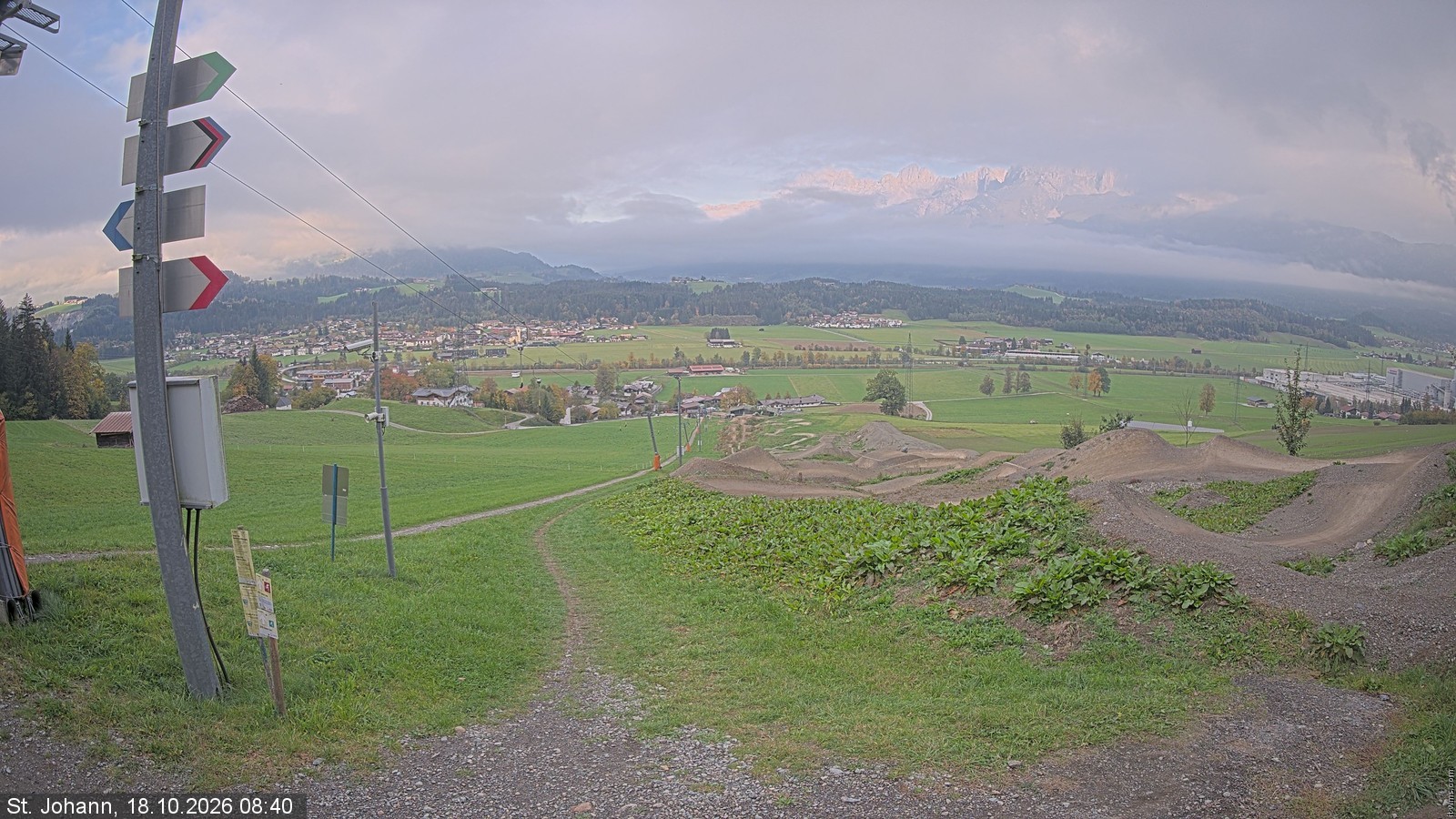 Archiv Foto Webcam Oberndorf in Tirol: Bikepark Tauwiesenlift