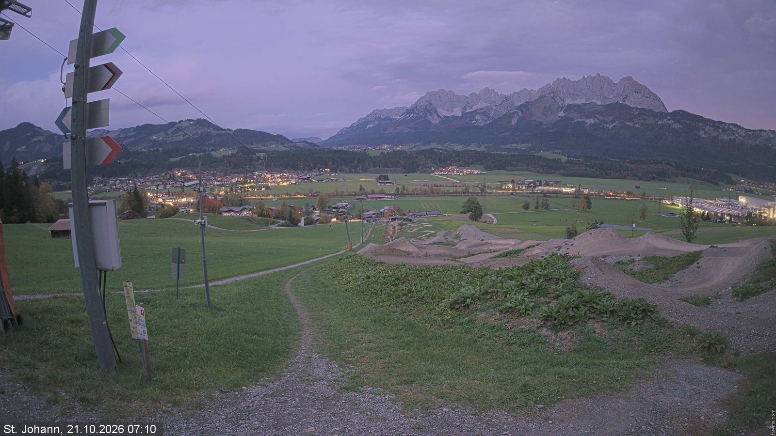 Archiv Foto Webcam Oberndorf in Tirol: Bikepark Tauwiesenlift