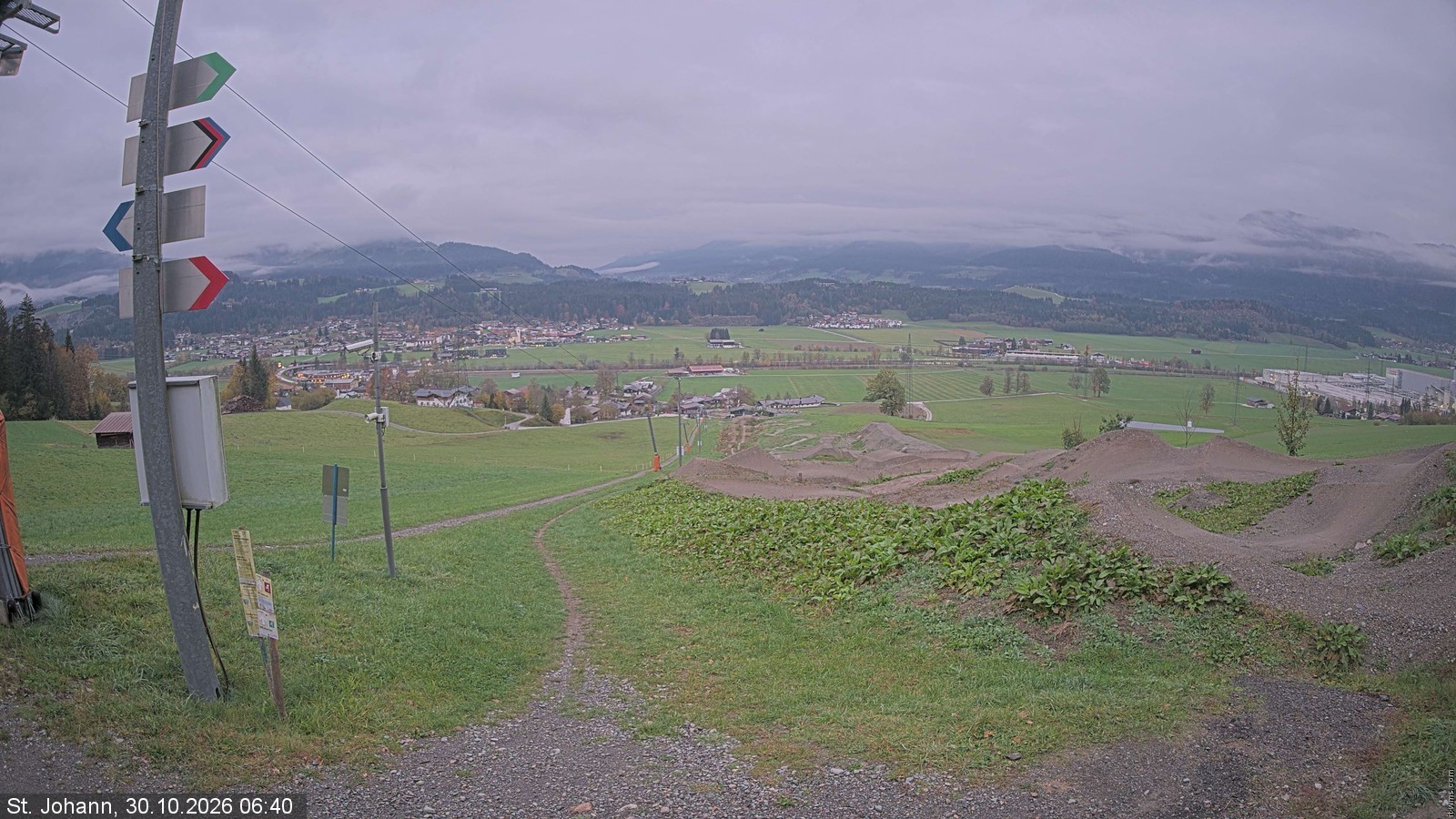 Archiv Foto Webcam Oberndorf in Tirol: Bikepark Tauwiesenlift