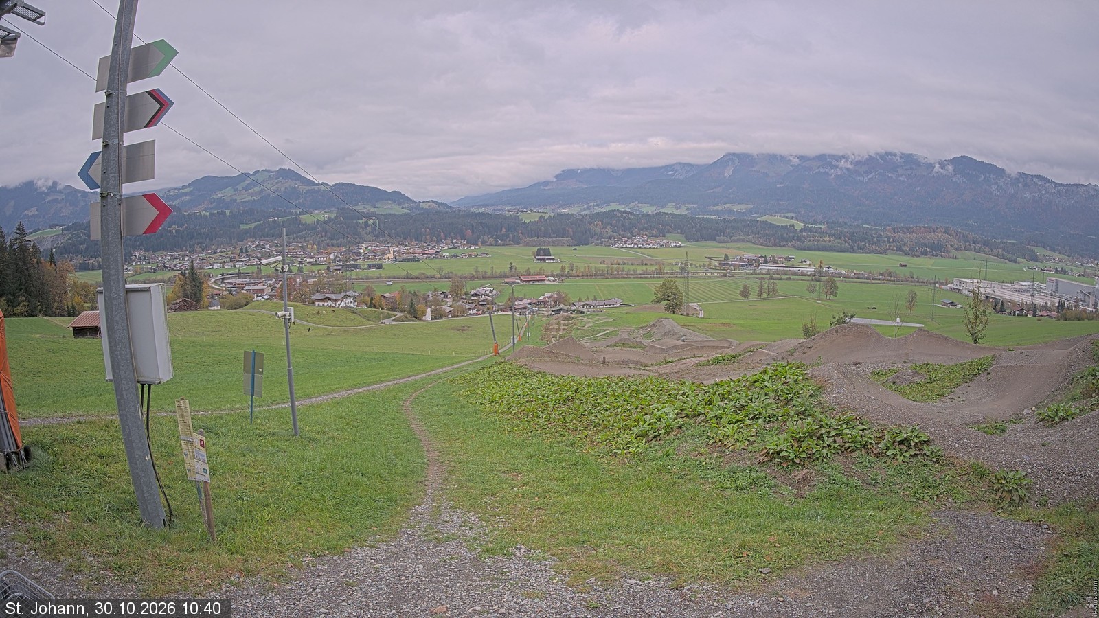 Archiv Foto Webcam Oberndorf in Tirol: Bikepark Tauwiesenlift