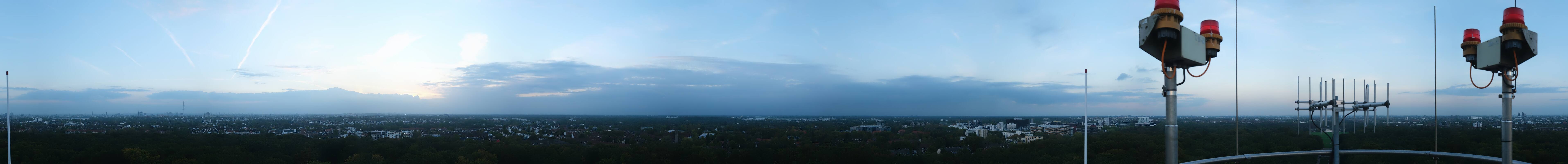 Archived image Webcam Hamburg Planetarium - Viewing Platform