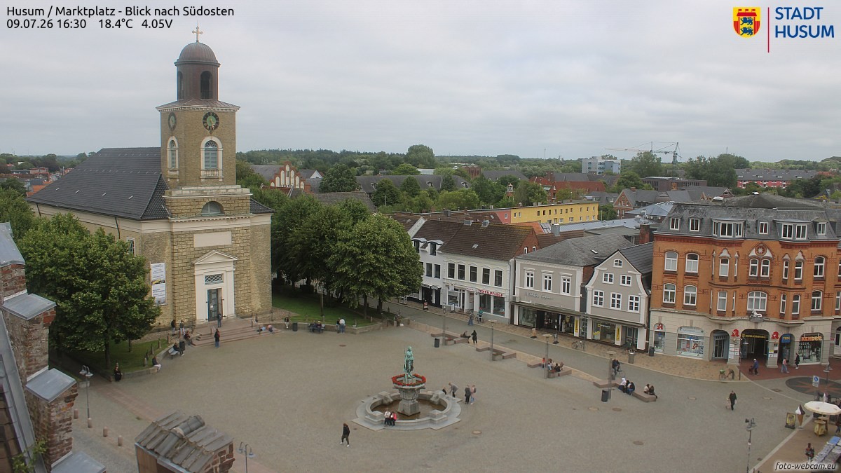 Archiv Foto Webcam Husum Marktplatz