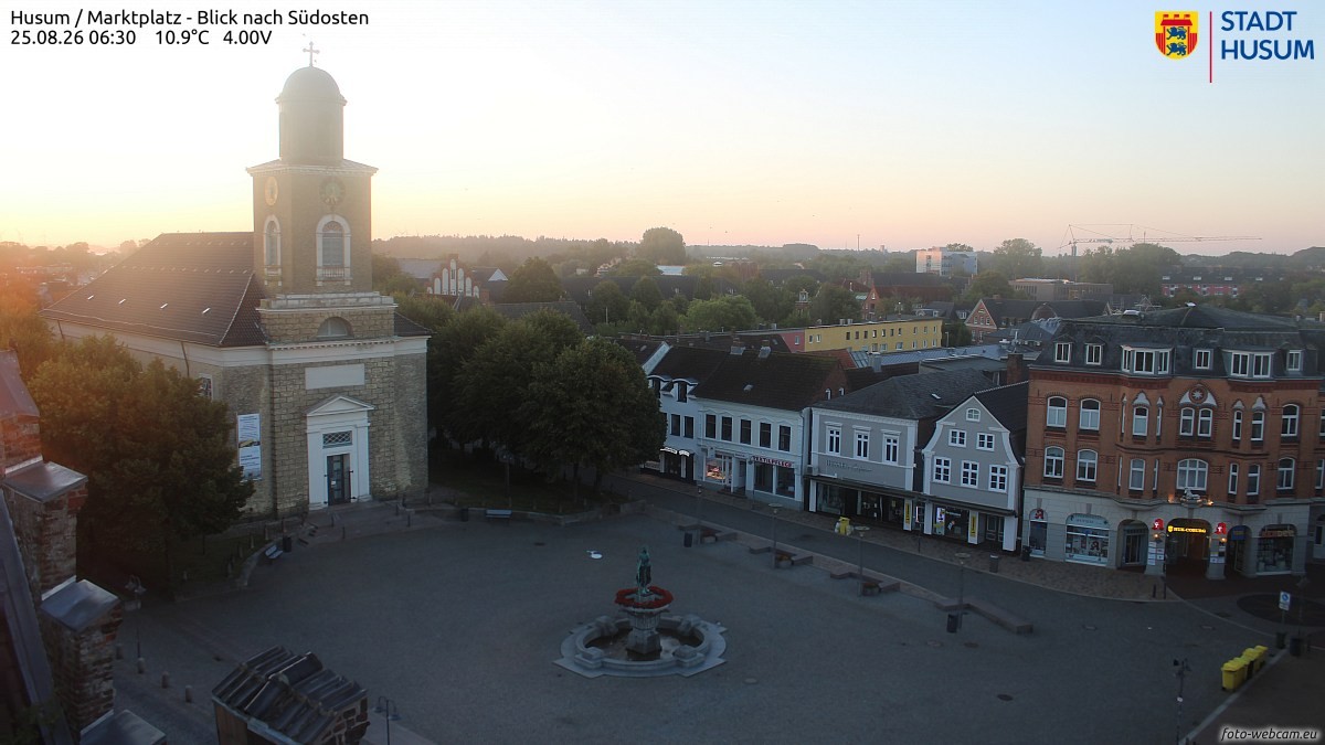 Archiv Foto Webcam Husum Marktplatz