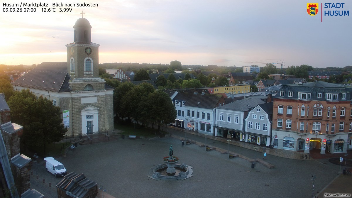 Archiv Foto Webcam Husum Marktplatz