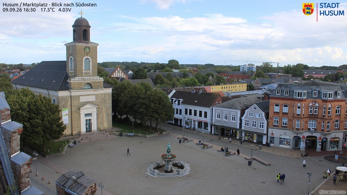 Archiv Foto Webcam Husum Marktplatz