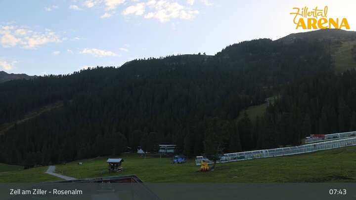 Archiv Foto Webcam Zell am Ziller – Rosenalm Kinderland und Plattenanger
