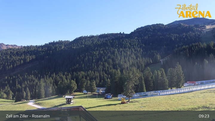 Archived image Webcam Zell am Ziller: Rosenalm Top Station – Zillertal Arena
